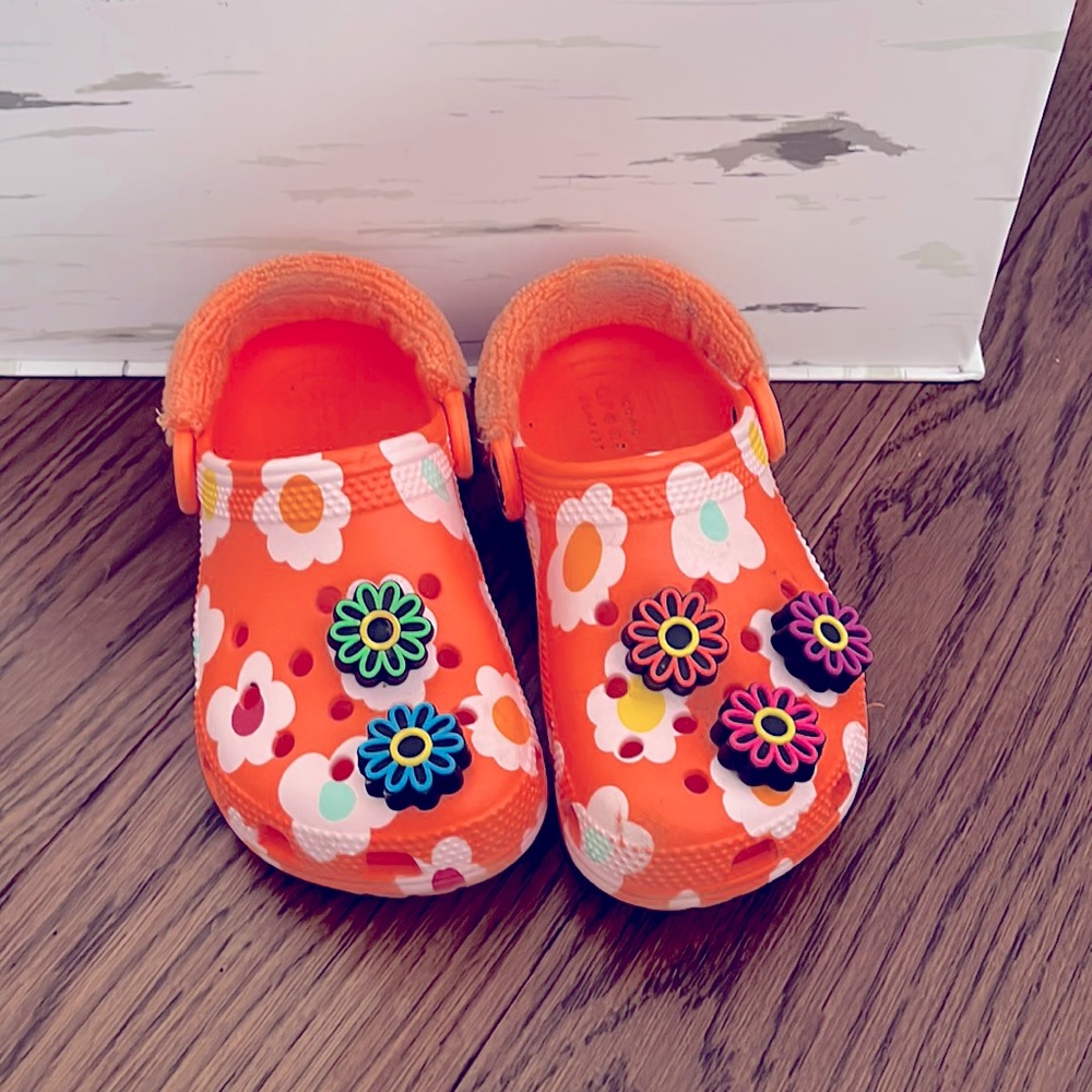 crocs KIDS’ CLASSIC ZEN GARDEN TERRY CLOTH CLOG Toddler Size 11